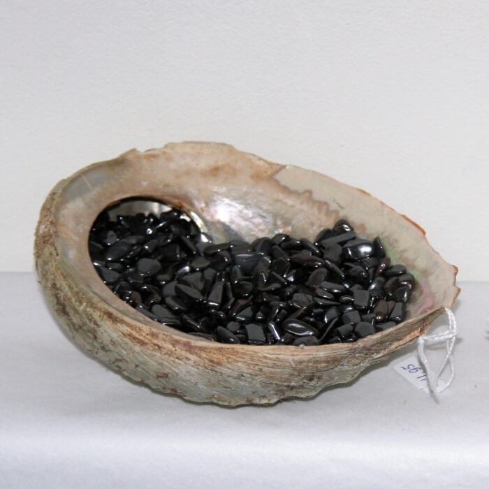 hematiet , Abalone schelp, Mordor Alkmaar