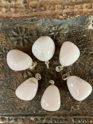 Mangano Calciet hanger