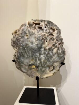 Roze Amethist op standaard